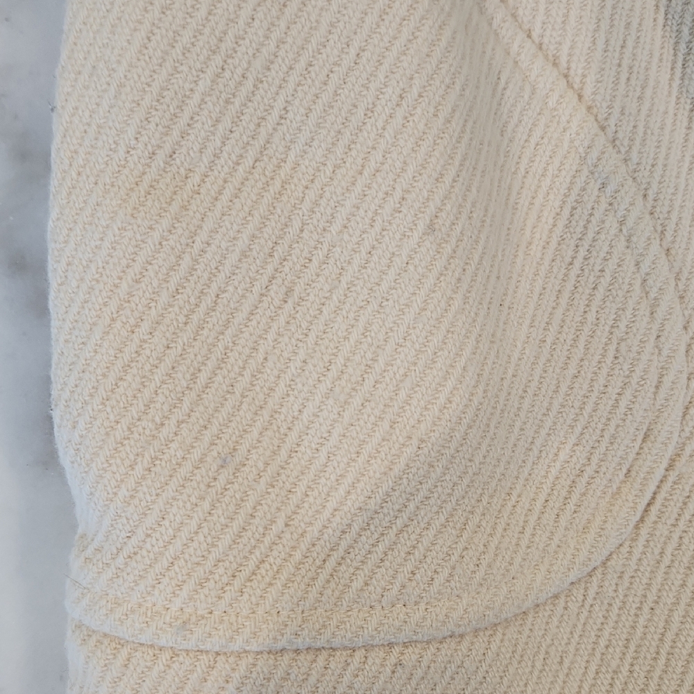 Elegant Cream Women's Coat, Size Small - Picture 8 of 9